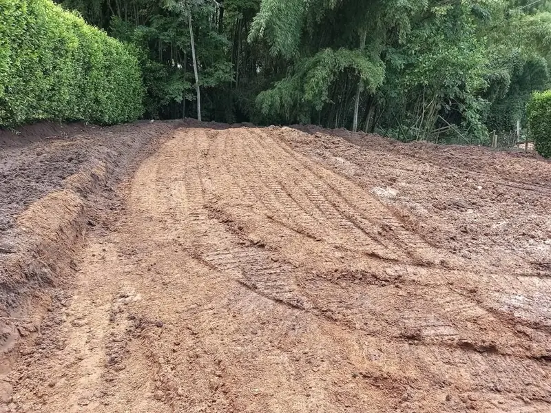 Foto real del lote 7 en Arrecife, listo y nivelado para construir