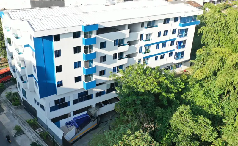 Fachada del edificio San Rafael de Maraya